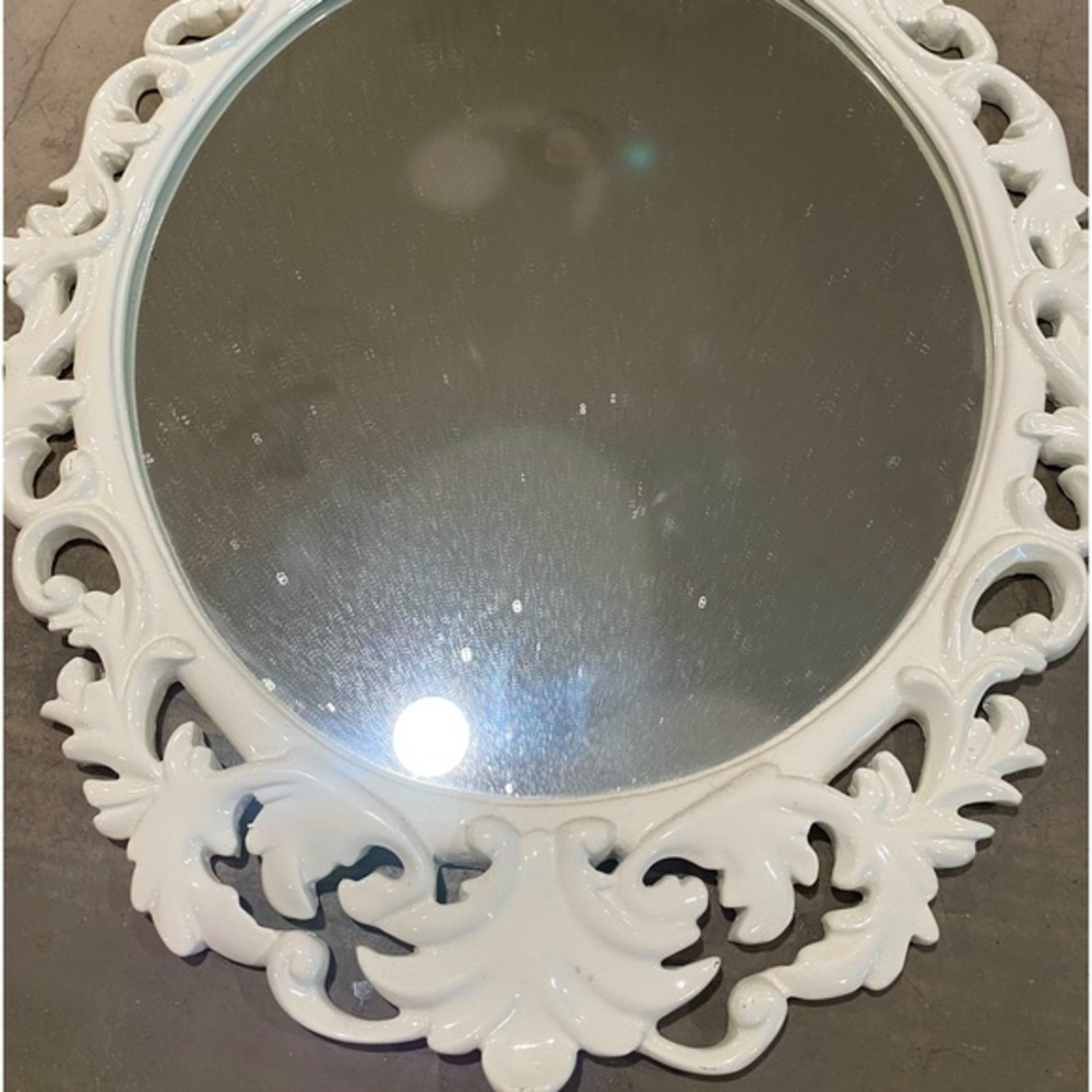 Shabby chic metal mirror! ⭐️FABULOUS ⭐️like NEW!! No scratches-EUC!!!!!
